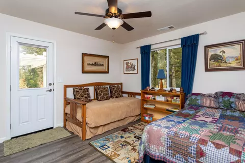 11701 Helena Dr, Redding, CA 96003 photo 21