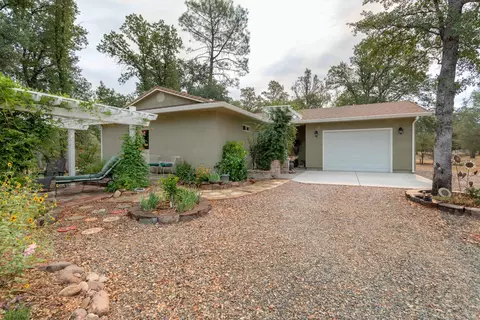 11701 Helena Dr, Redding, CA 96003 photo 6