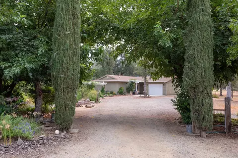 11701 Helena Dr, Redding, CA 96003 photo 5