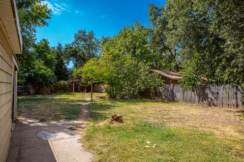 5266 E Bonnyview Rd, Redding, CA 96001 photo 22