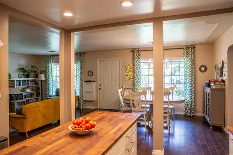 5266 E Bonnyview Rd, Redding, CA 96001 photo 12