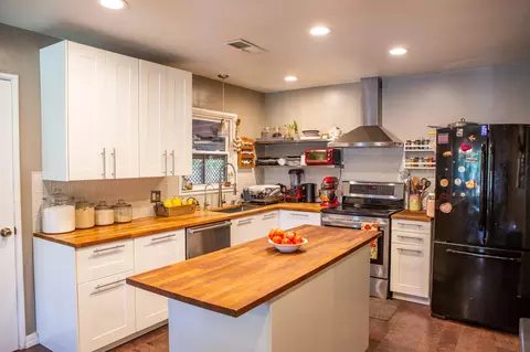 5266 E Bonnyview Rd, Redding, CA 96001 photo 9