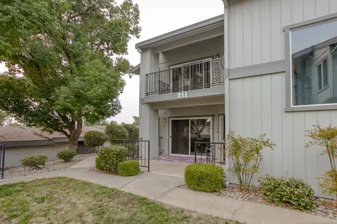 211 Ridgetop Dr #113, Redding, CA 96003 photo 3