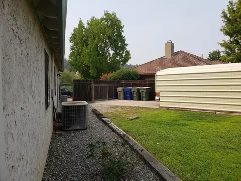 3681 Somerset Ave, Redding, CA 96002 photo 17