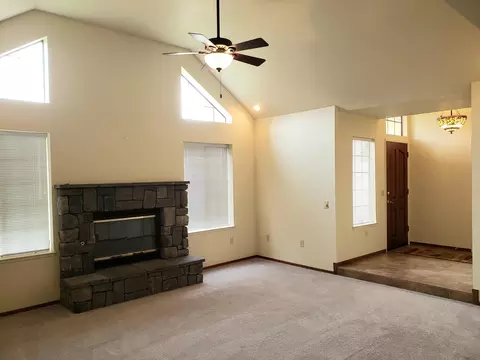 3681 Somerset Ave, Redding, CA 96002 photo 4