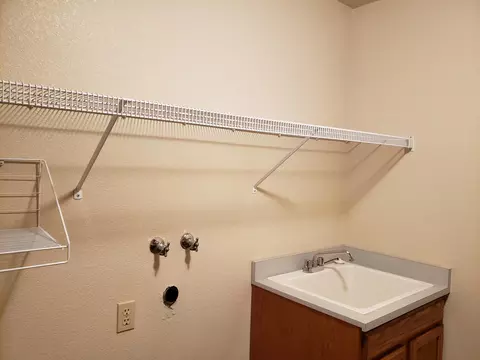 3681 Somerset Ave, Redding, CA 96002 photo 16
