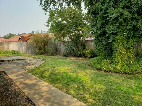 3681 Somerset Ave, Redding, CA 96002 photo 20