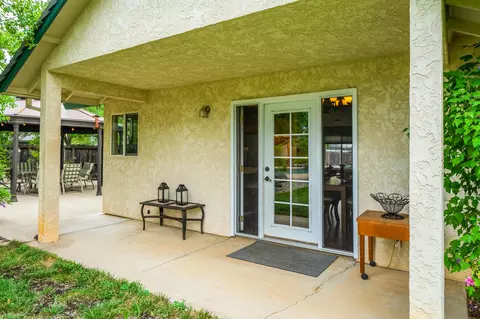 11516 La Costa Ct, Redding, CA 96003 photo 40