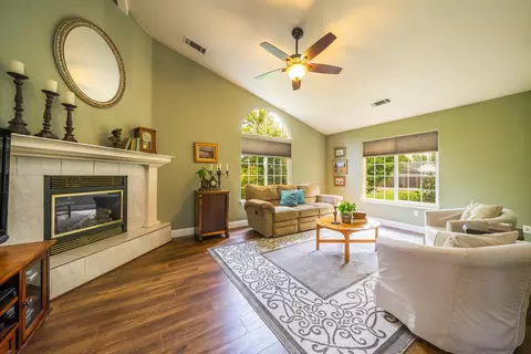 11516 La Costa Ct, Redding, CA 96003 photo 13