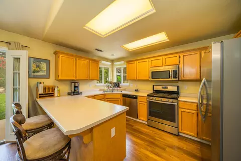 11516 La Costa Ct, Redding, CA 96003 photo 7