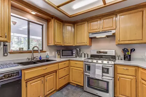 17599 Walker Mine Rd, Redding, CA 96003 photo 9
