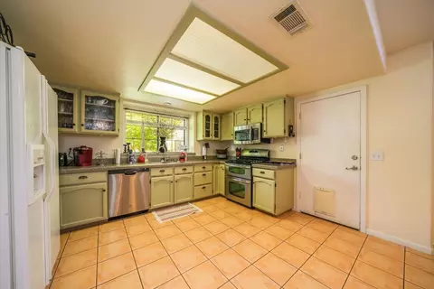 1855 Edgewood Dr, Redding, CA 96003 photo 8