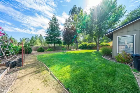 1855 Edgewood Dr, Redding, CA 96003 photo 30