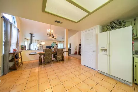 1855 Edgewood Dr, Redding, CA 96003 photo 11