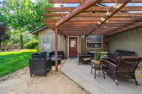 1855 Edgewood Dr, Redding, CA 96003 photo 37