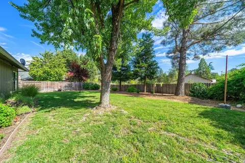 1855 Edgewood Dr, Redding, CA 96003 photo 34