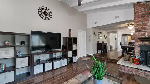 9083 Chaparral Dr, Redding, CA 96001 photo 11