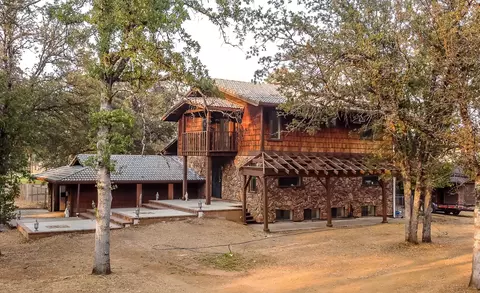 11740 Talofa Dr, Redding, CA 96003 photo 2