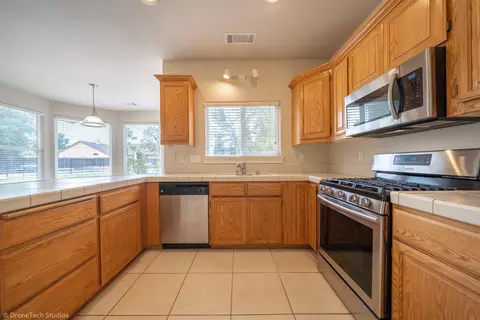 11570 Wilvern Ln, Redding, CA 96003 photo 7
