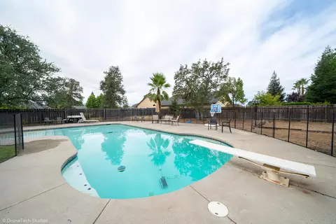 11570 Wilvern Ln, Redding, CA 96003 photo 3