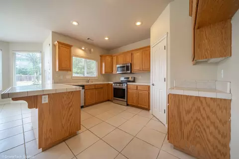 11570 Wilvern Ln, Redding, CA 96003 photo 6