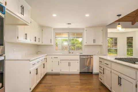 783 Sunriver Ln, Redding, CA 96001 photo 11