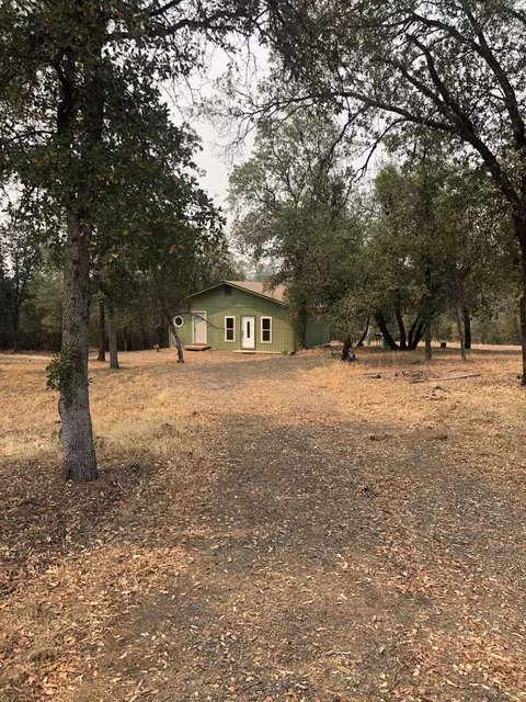 21346 Stallion Ln, Redding, CA 96003 photo 9