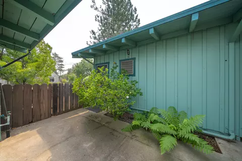 2384 Marilyn Ave, Redding, CA 96002 photo 41