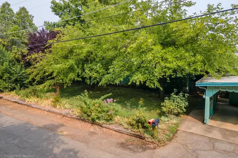 2384 Marilyn Ave, Redding, CA 96002 photo 60