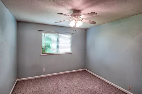 2210 Chelsa, Redding, CA 96002 photo 26