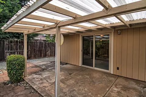 2210 Chelsa, Redding, CA 96002 photo 29
