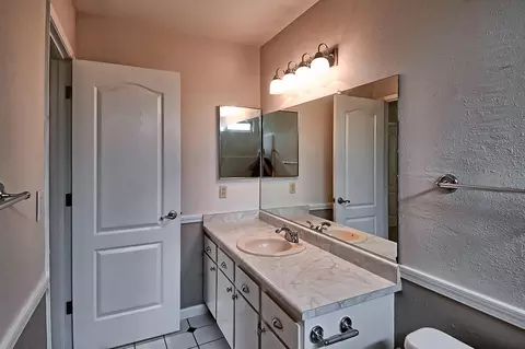 2210 Chelsa, Redding, CA 96002 photo 21