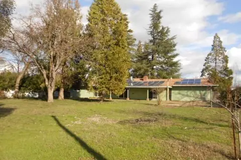 7028 Granada Dr, Redding, CA 96002 photo 2