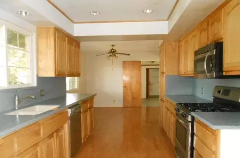 7028 Granada Dr, Redding, CA 96002 photo 8