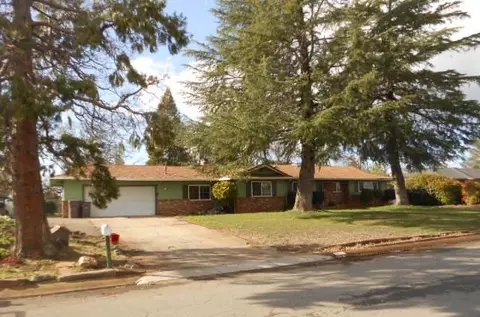 7028 Granada Dr, Redding, CA 96002 photo 1