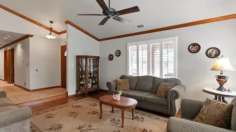 4622 Alta Camino Dr, Redding, CA 96002 photo 5