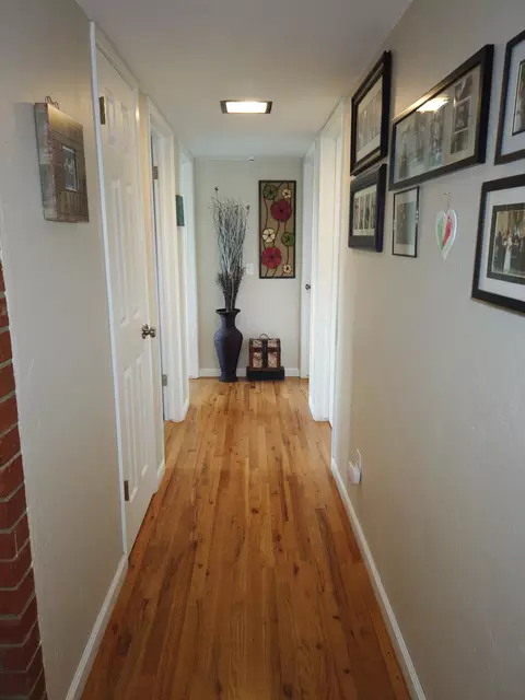 621 Dee Ct, Redding, CA 96002 photo 6