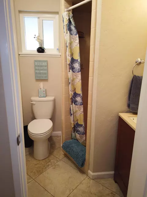 621 Dee Ct, Redding, CA 96002 photo 14