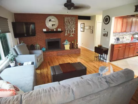 621 Dee Ct, Redding, CA 96002 photo 9