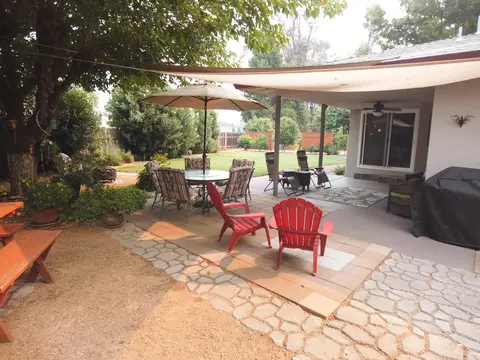 621 Dee Ct, Redding, CA 96002 photo 25