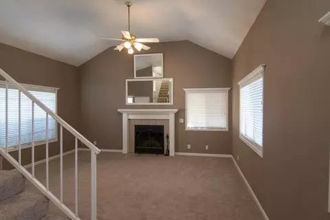 606 Brock Dr, Redding, CA 96003 photo 4