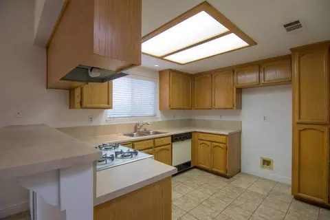 606 Brock Dr, Redding, CA 96003 photo 7