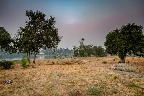 3150 Valentine Ln, Redding, CA 96001 photo 4
