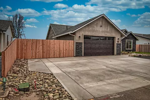 11321 Menlo Way, Redding, CA 96003 photo 2
