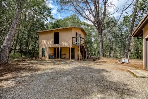 10328 October Ln, Redding, CA 96003 photo 39