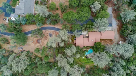 10328 October Ln, Redding, CA 96003 photo 43