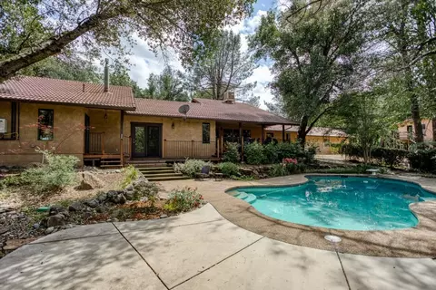 10328 October Ln, Redding, CA 96003 photo 37