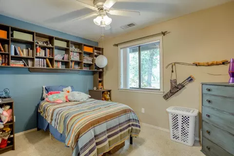 10328 October Ln, Redding, CA 96003 photo 19