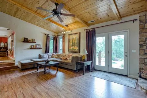 10328 October Ln, Redding, CA 96003 photo 11