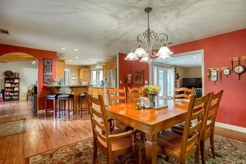 10328 October Ln, Redding, CA 96003 photo 14